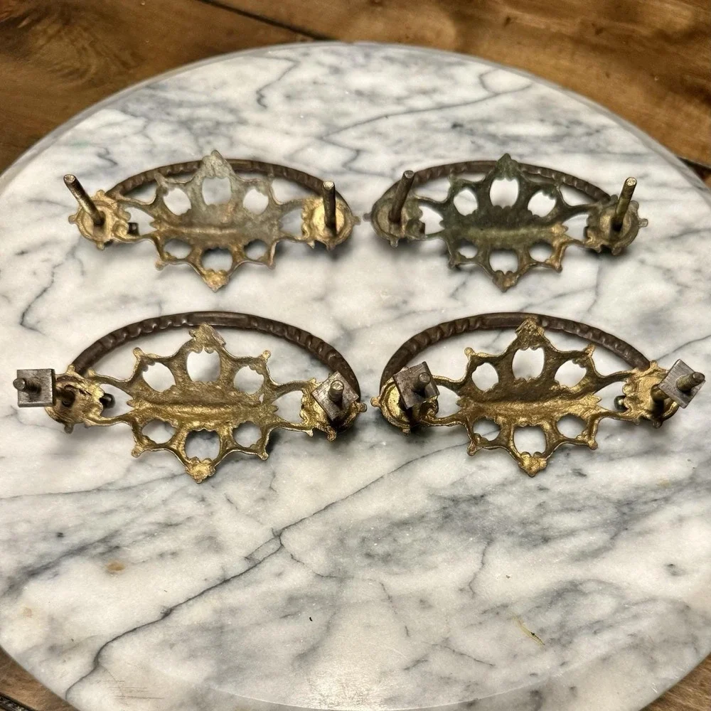 SETof4 Antique Ornate Brass Hardware French Provincial Victorian Drawer Pull‎ 3